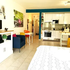 Bayview 213 Apartment